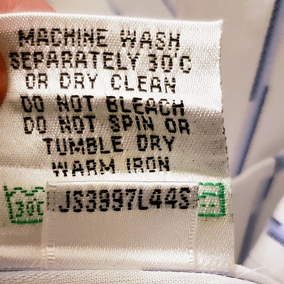 Bugatchi Long Sleeve Button Front Shirt, Size Large - Fitted Shape - Picture 5 of 5